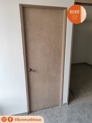 Puerta con marco laterales y cabezal 1.11.jpg